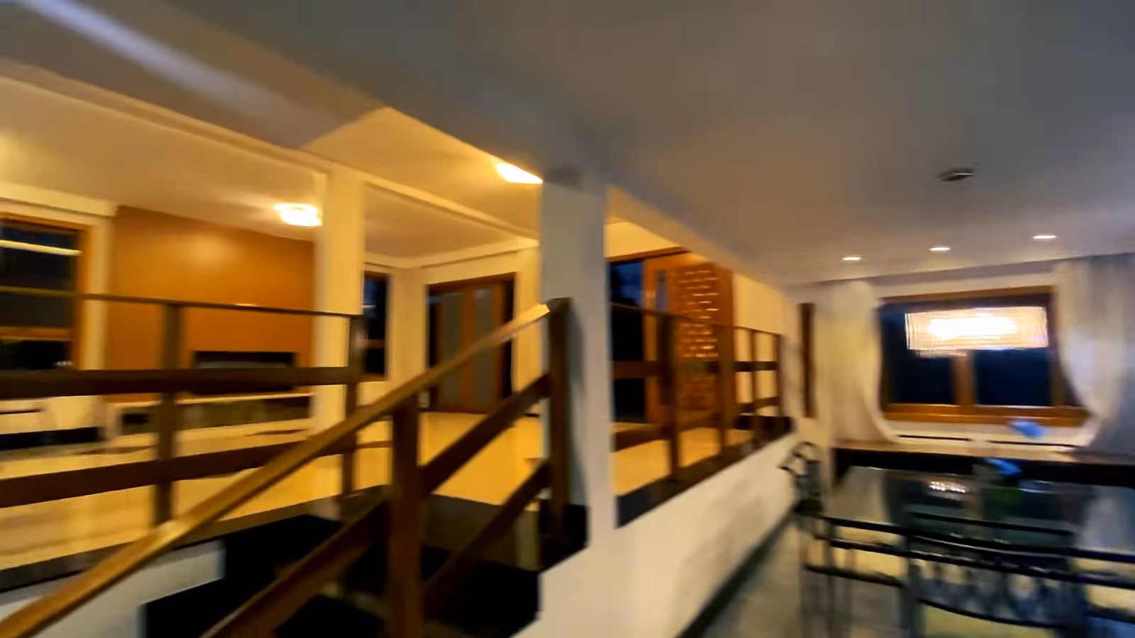 Sala de jantar e cozinha