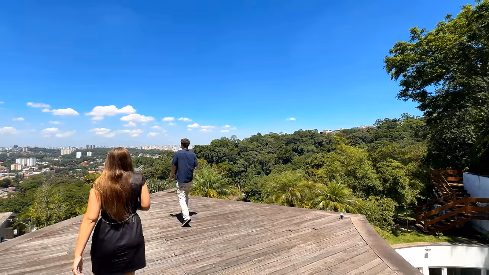 Deck com ofurô · 15:46